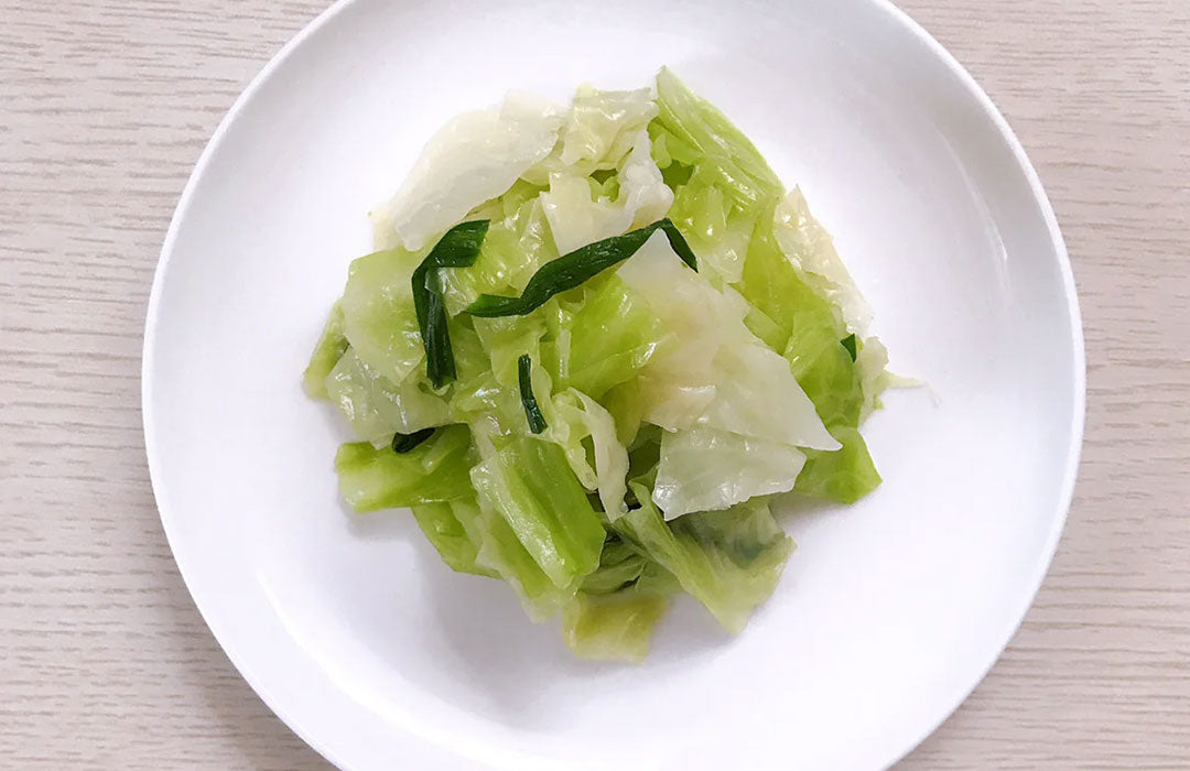 キャベツとニラの中華風ホットサラダ