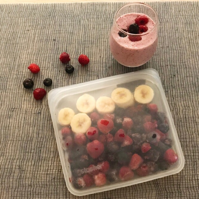 スタッシャー簡単レシピ：ミックスベリーとバナナのスムージー